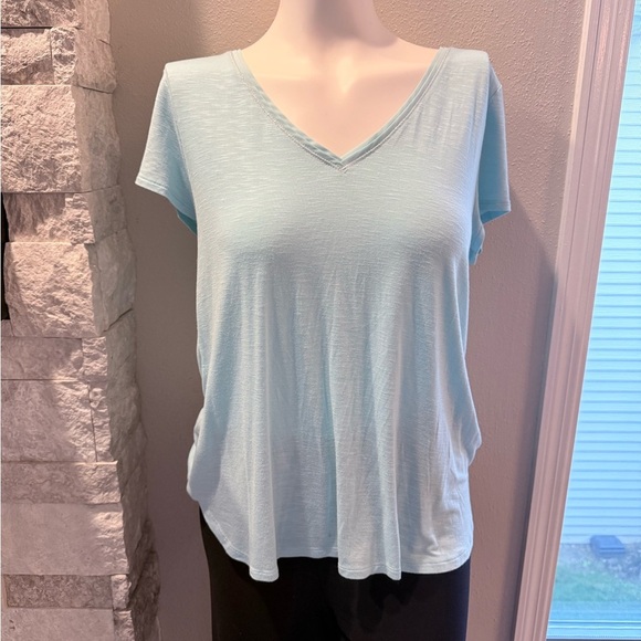 White House Black Market | Light Blue V-Neck Tee | Size L - Picture 2 of 10